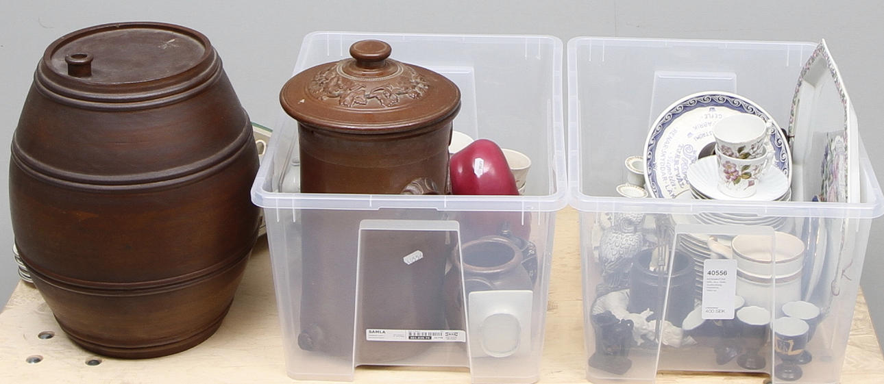 KERAMIKFÖREMÅL, bl.a. Gefle, Gustavsberg, Höganäs, Hackefors, 1900-tal.