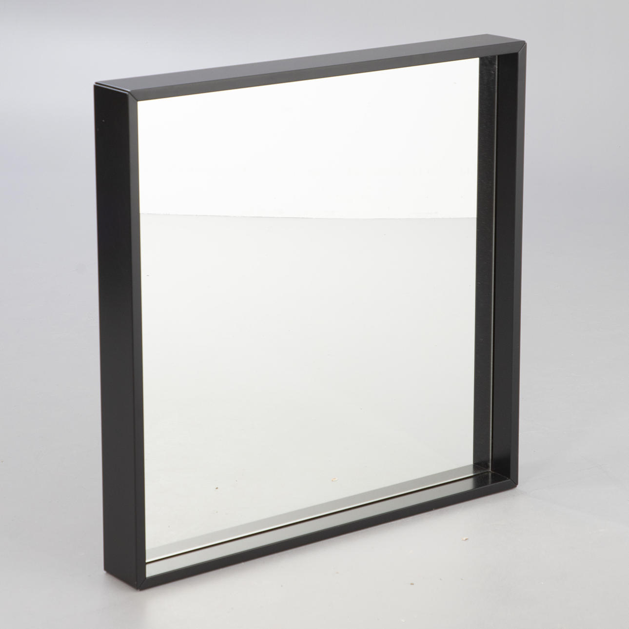 Schönbuch spegel, svart ram.