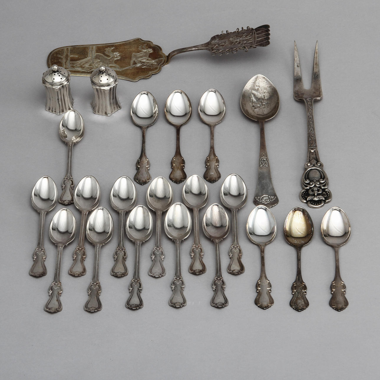 SILVERFÖREMÅL, 23 st. Vikt ca 460 gram.