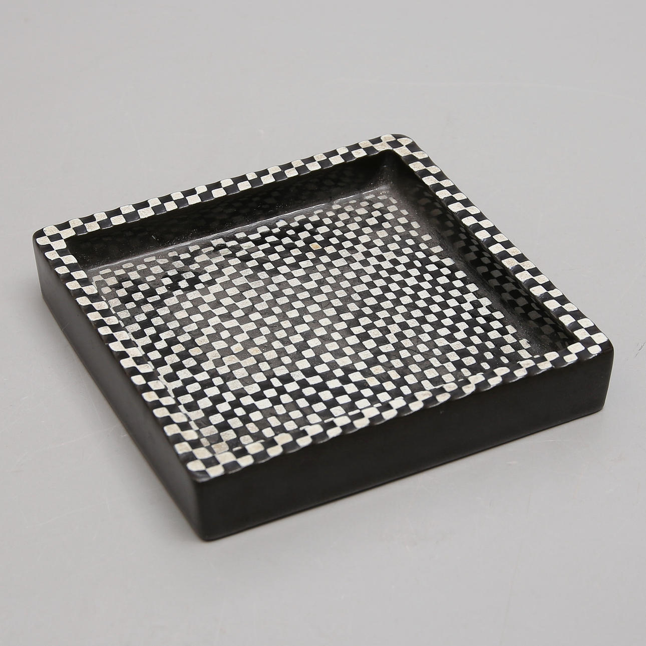 STIG LINDBERG. Askfat, "Domino", Gustavsberg.