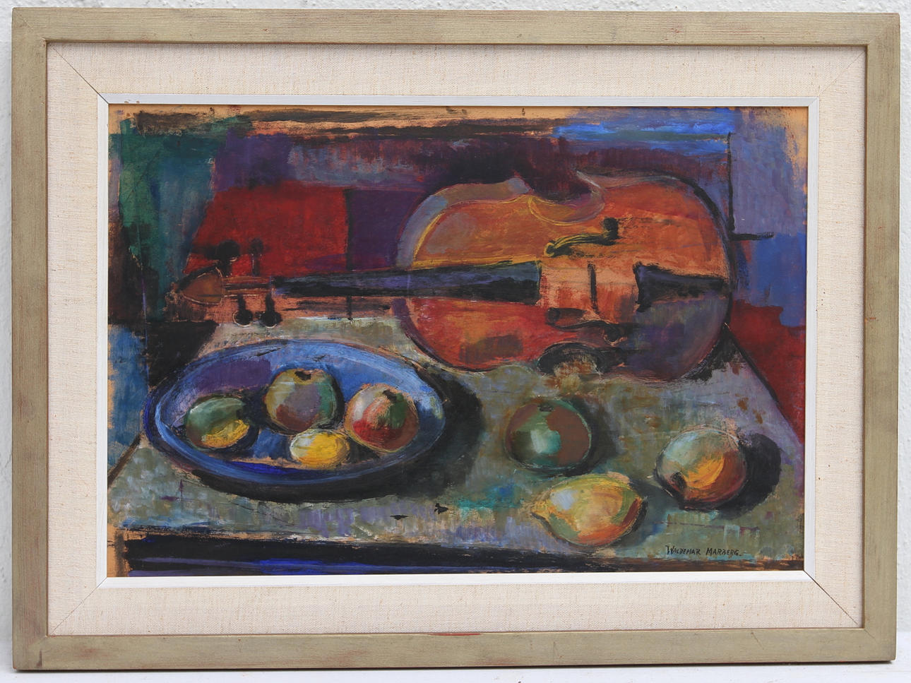 WALDEMAR MARBERG. Olja på pannå. "Stilleben med violin", signerad.