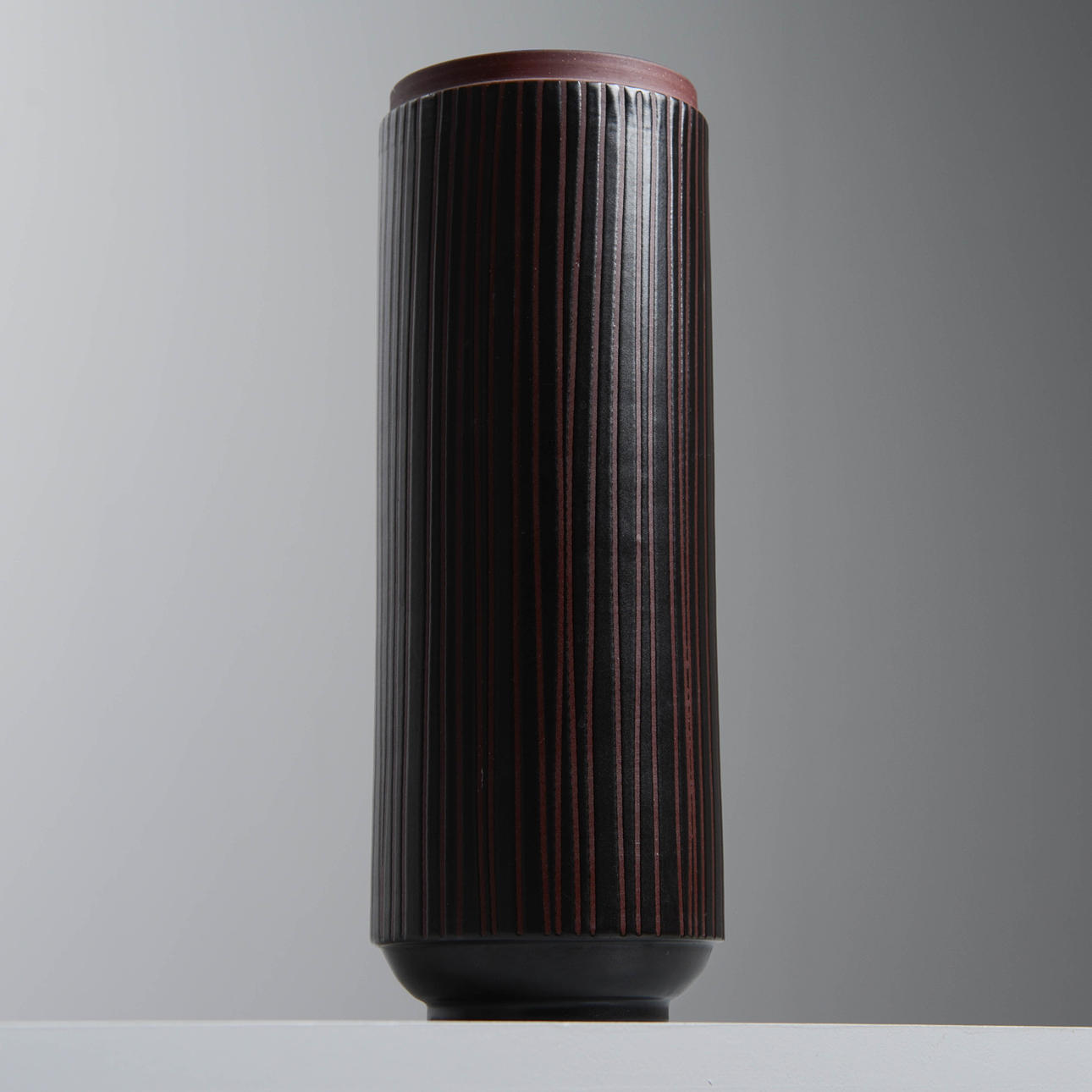 MARI SIMMULSON. Vas, modell 4219, Upsala-Ekeby, 1956.