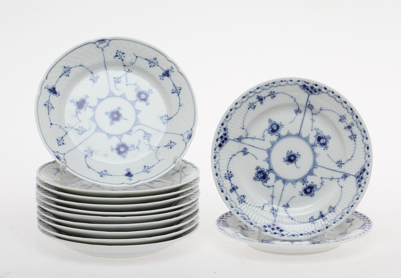 ASSIETTER, 10+2 st, musselmalet, Bing & Gröndal samt Royal Copenhagen (2 st).