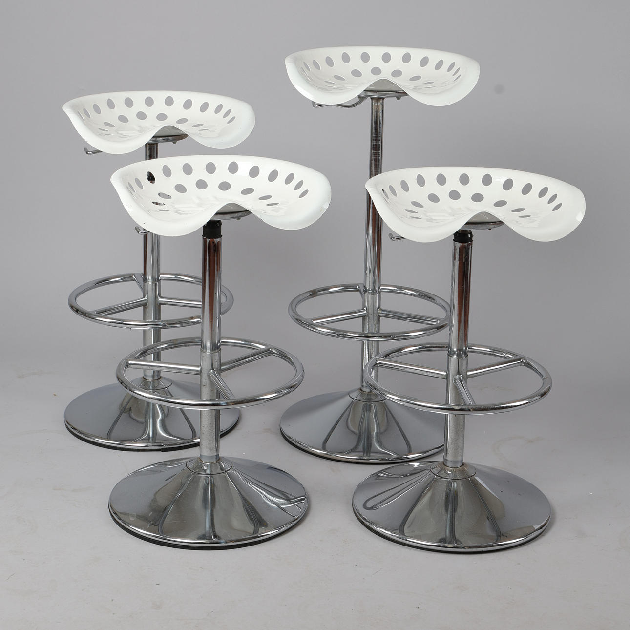 ETIENNE FERMIGIER. Barhocker, Traktorsitz, Mirima, Frankreich.