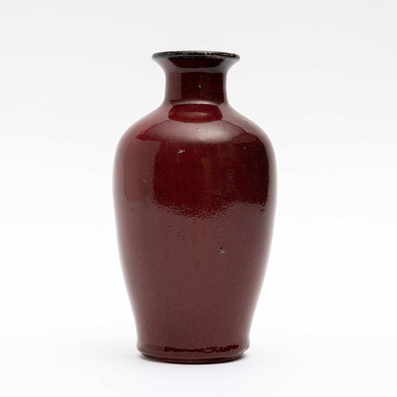 VAS, keramik, oxblod, Kina, 1900-tal.