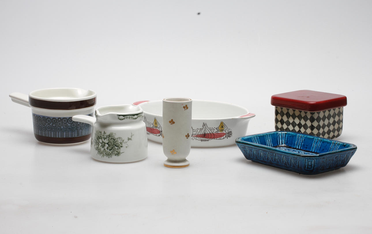 PORSLINS- och KERAMIKFÖREMÅL, 6 delar bl.a."Red Top", Marianne Westman,1900-tal.