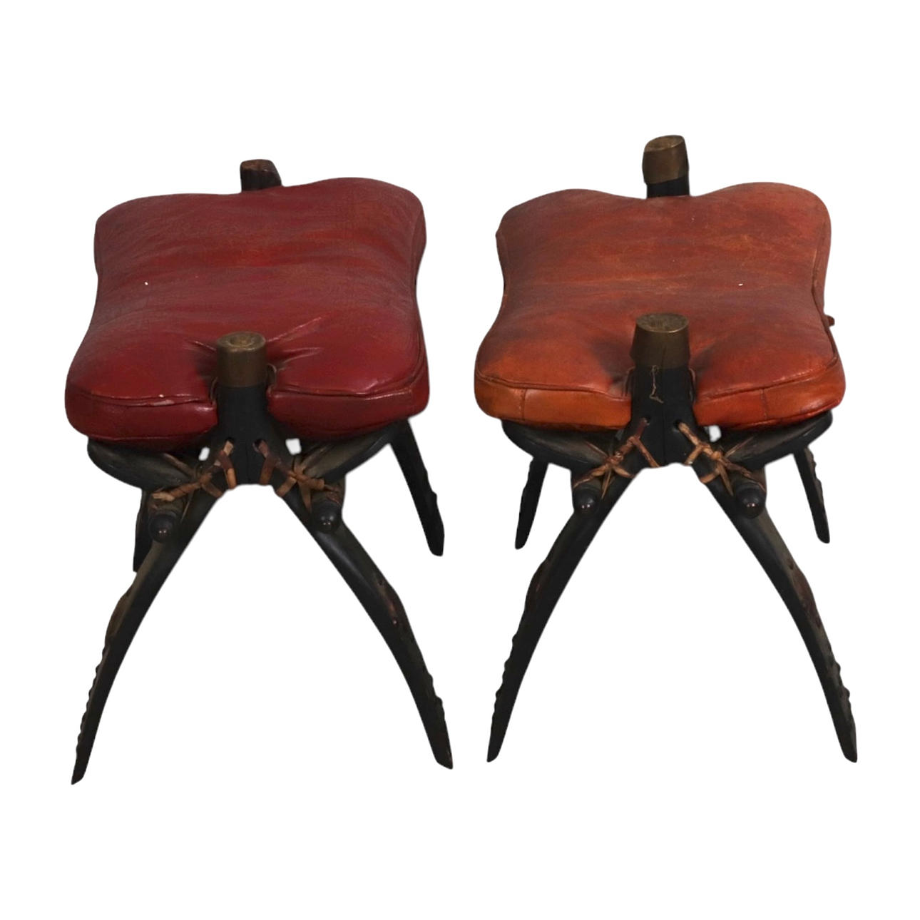 PALL, 2 st, kamelsadel, orientalisk stil, 1900-tal. Möbler - Fåtöljer ...