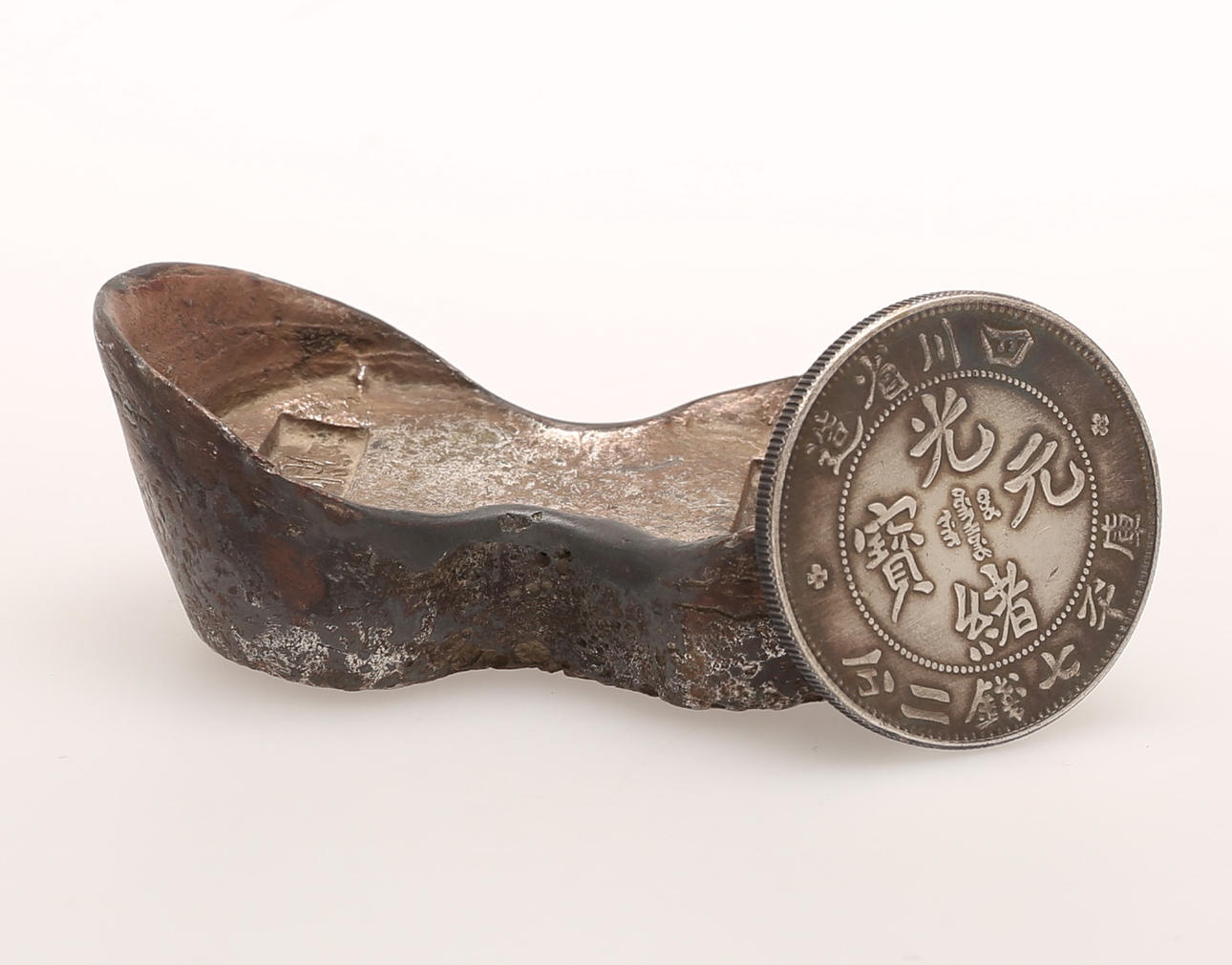 MYNT, GJUTFORM. Silver, Kina.