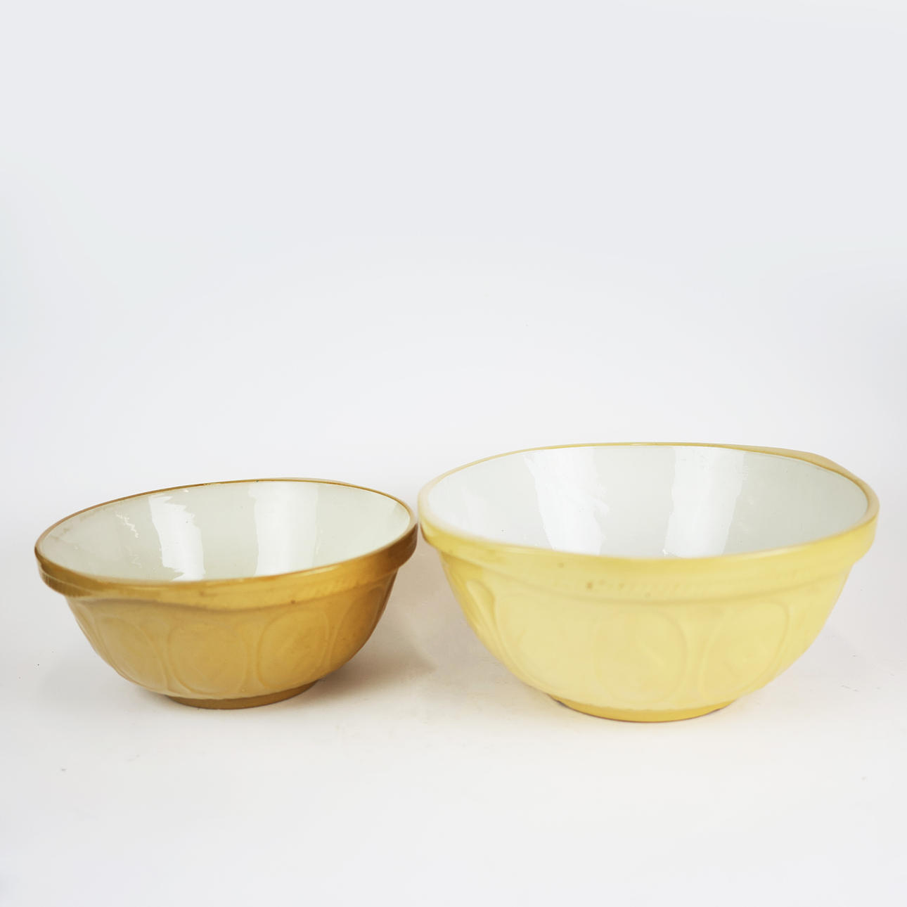 TO KERAMISKE BLANDESKÅLE.