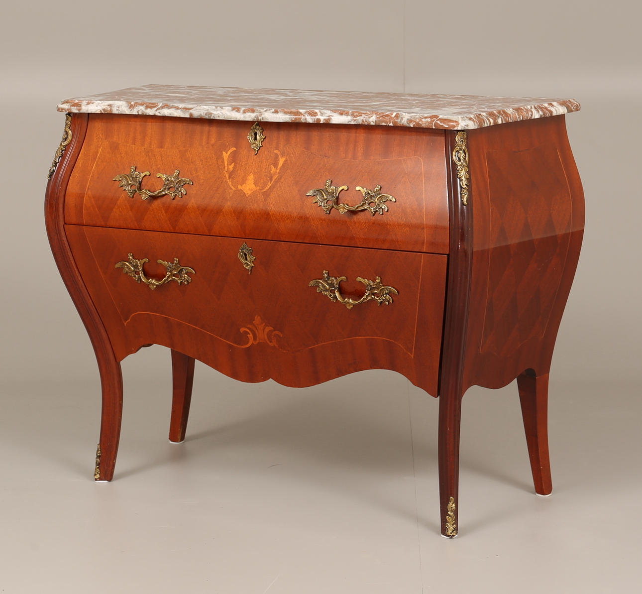 BYRÅ, rokokostil med marmorskiva.