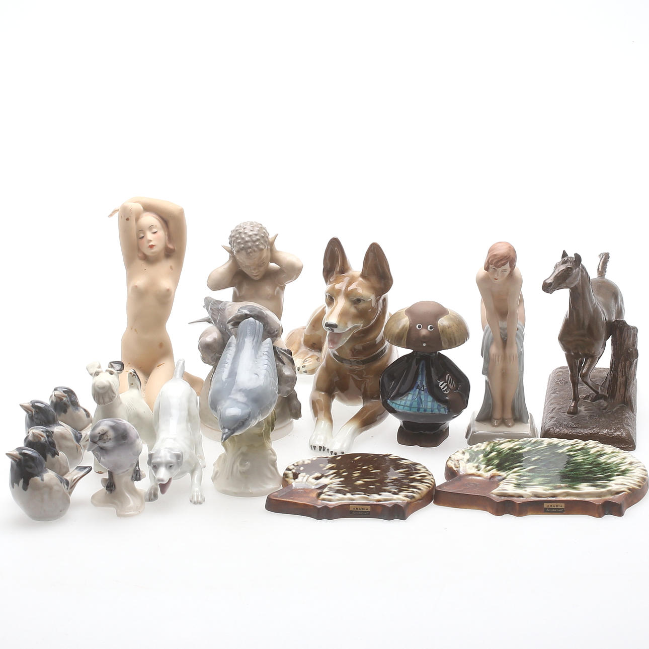 DIVERSE FIGURINER, med mera, ca 14 delar, 1900-tal.