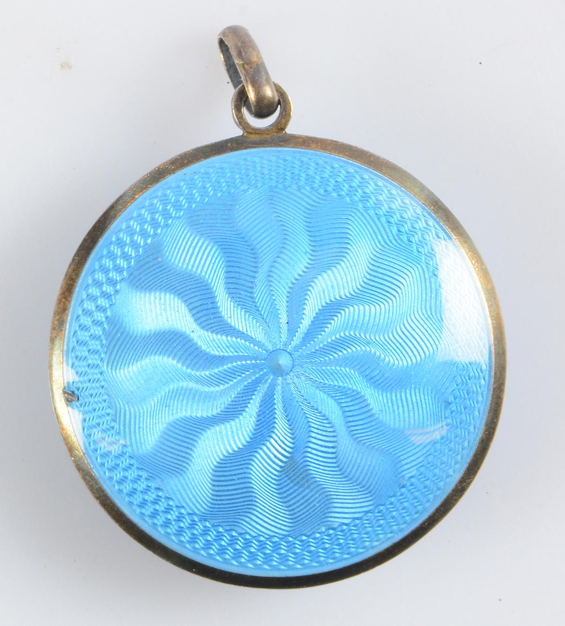 BROSCH/FOTOGÖMMA, silver med emaljarbete.