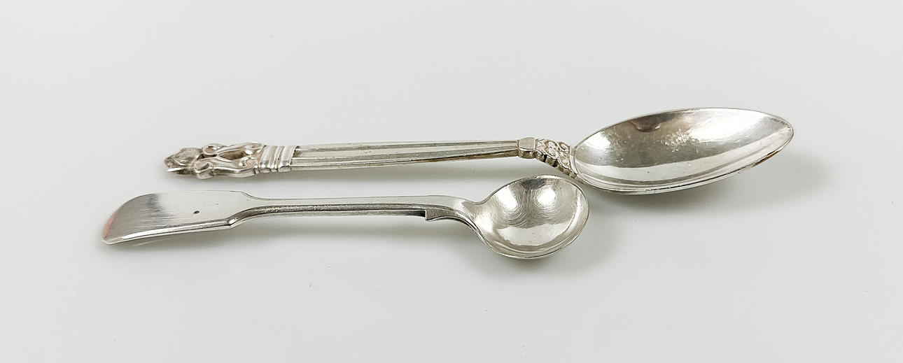 SKEDAR, 2 st, bl.a Georg Jensen.