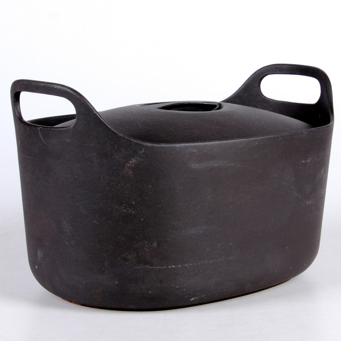 GRYTA, gjutjärn, Timo Sarpaneva, W.Rosenlew & Co, Pori, Finland, 1900-tal.