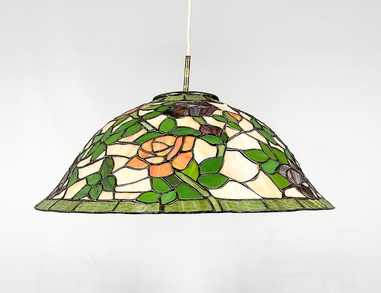 LOFTSLAMPE, Tiffany-stil, 20. århundrede.