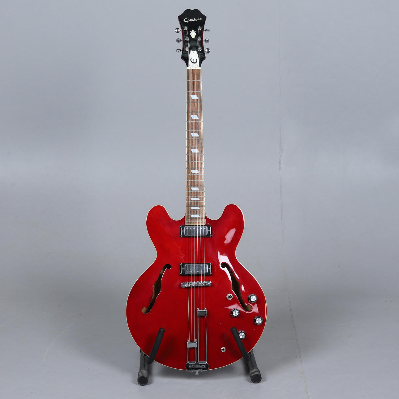 EPIPHONE RIVIERA, MINI HUMBUCKERS, CHERRY.