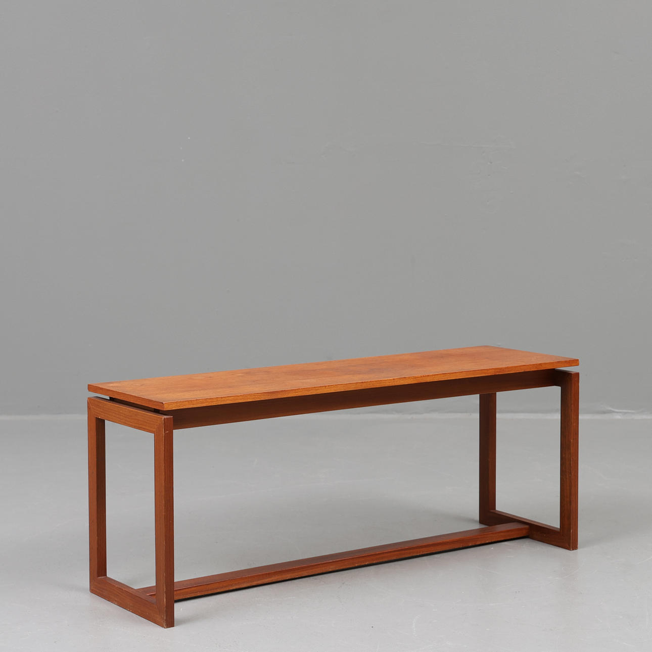 VÄXTBÄNK, teak, 1900-talets mitt.