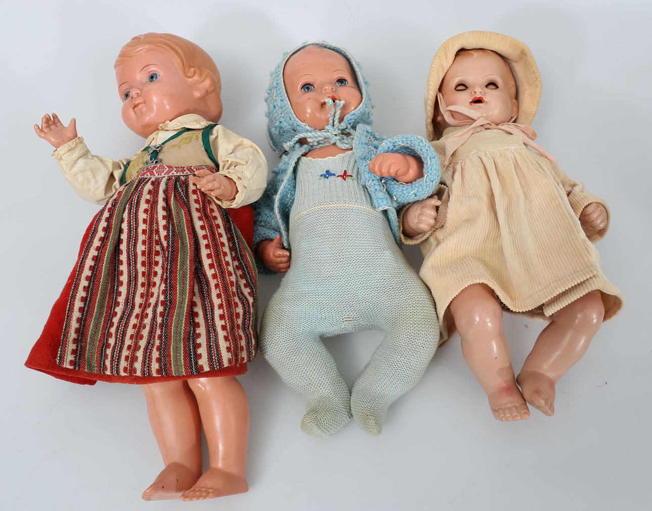 DOCKOR, celluloid, 3 stycken, 1900-talets första hälft.