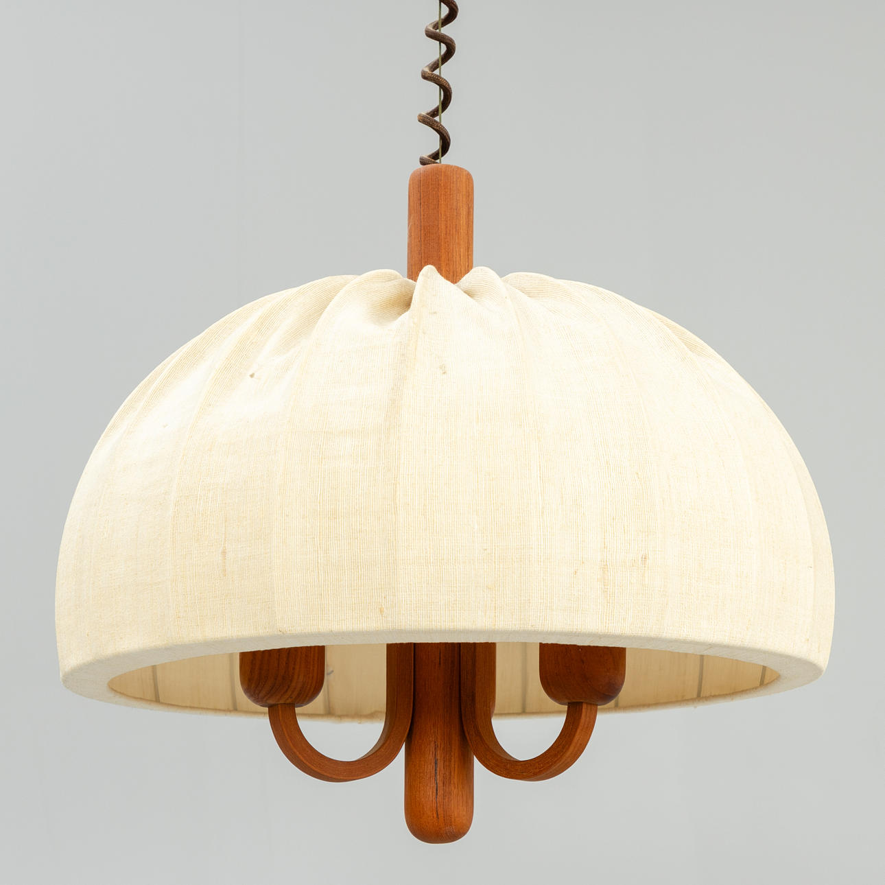 Hus. Taklampa i teak, ”typ 2433".