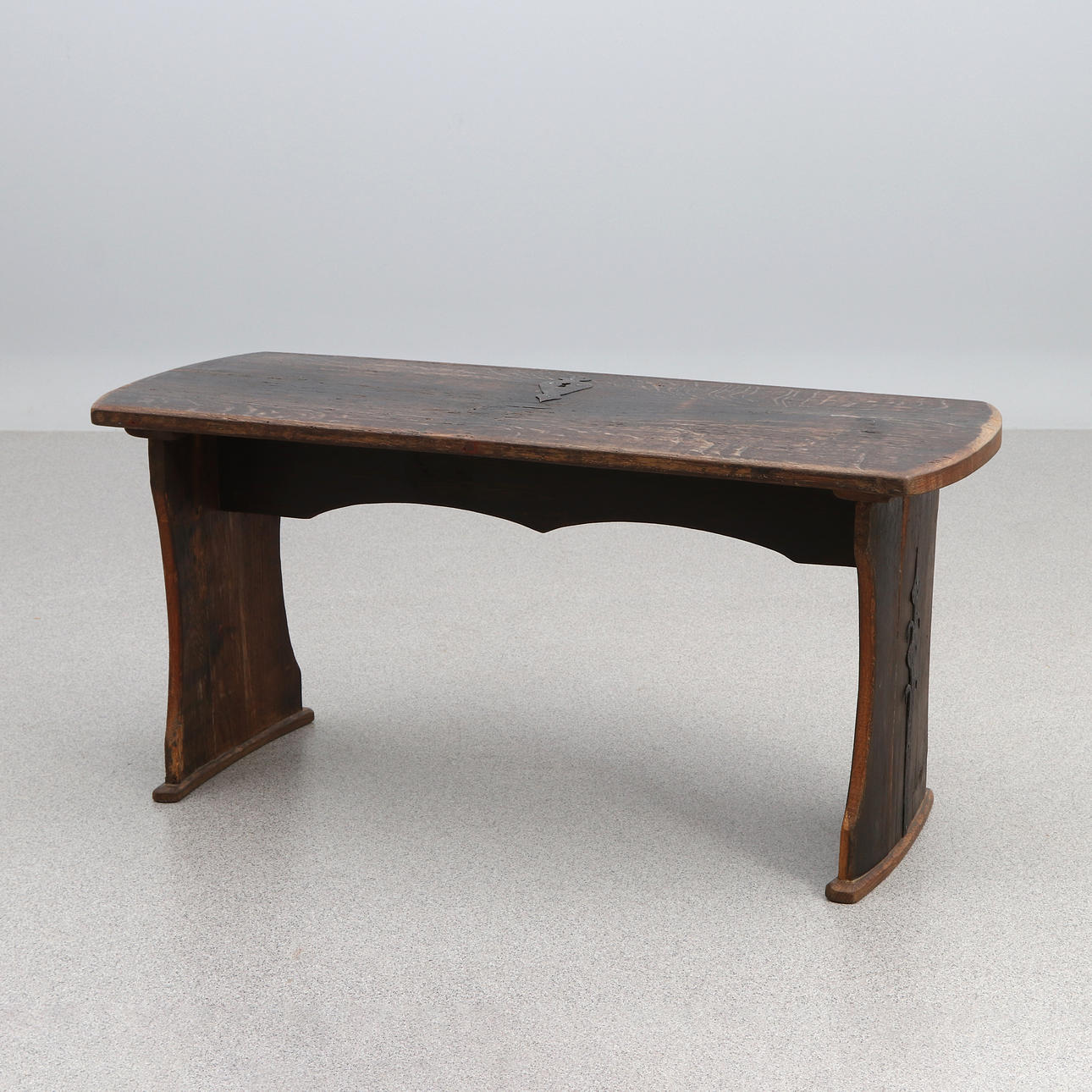 SOFABORD. Ich. Lavet af antik kiste.