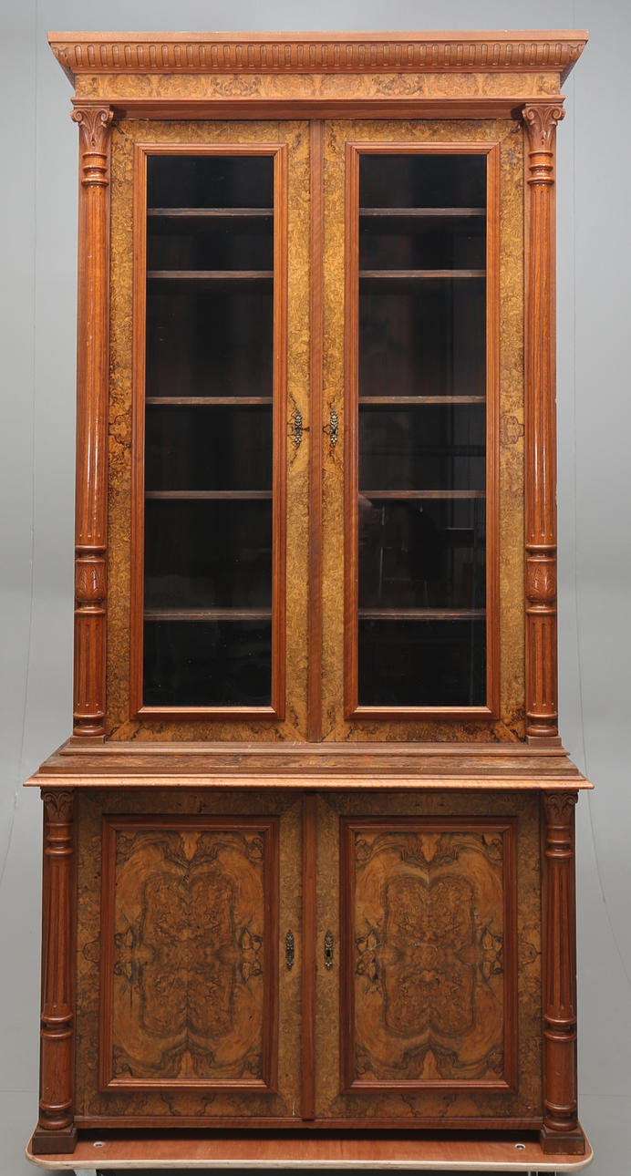 BOKSKÅP, valnöt, 1880-tal.