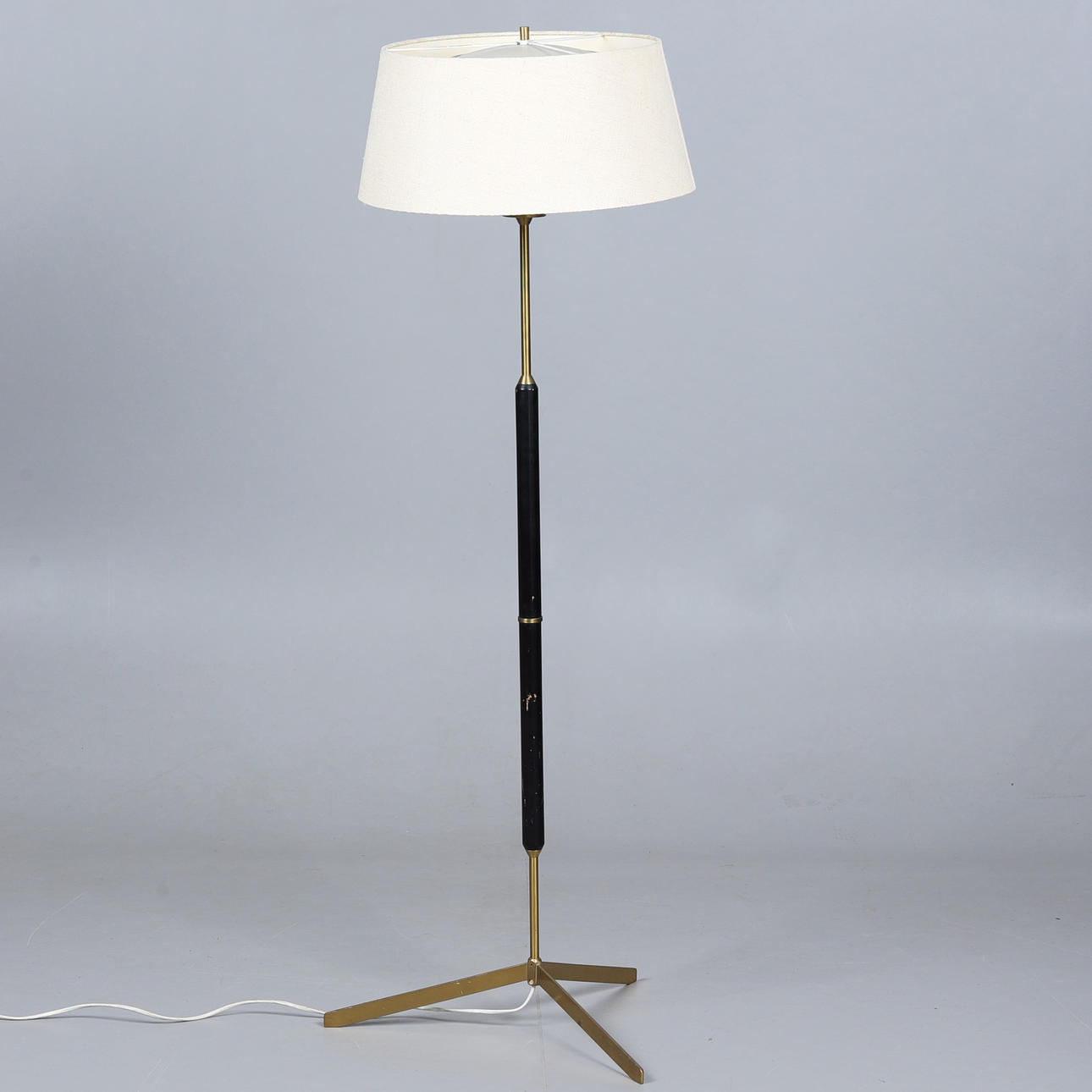 FLOOR LAMP “G31", ROCK BEAM, 1960S.