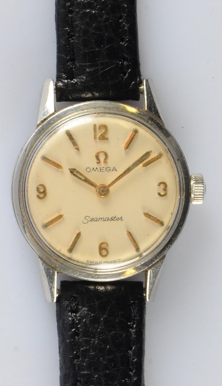 DAMEUR, Omega Seamaster.