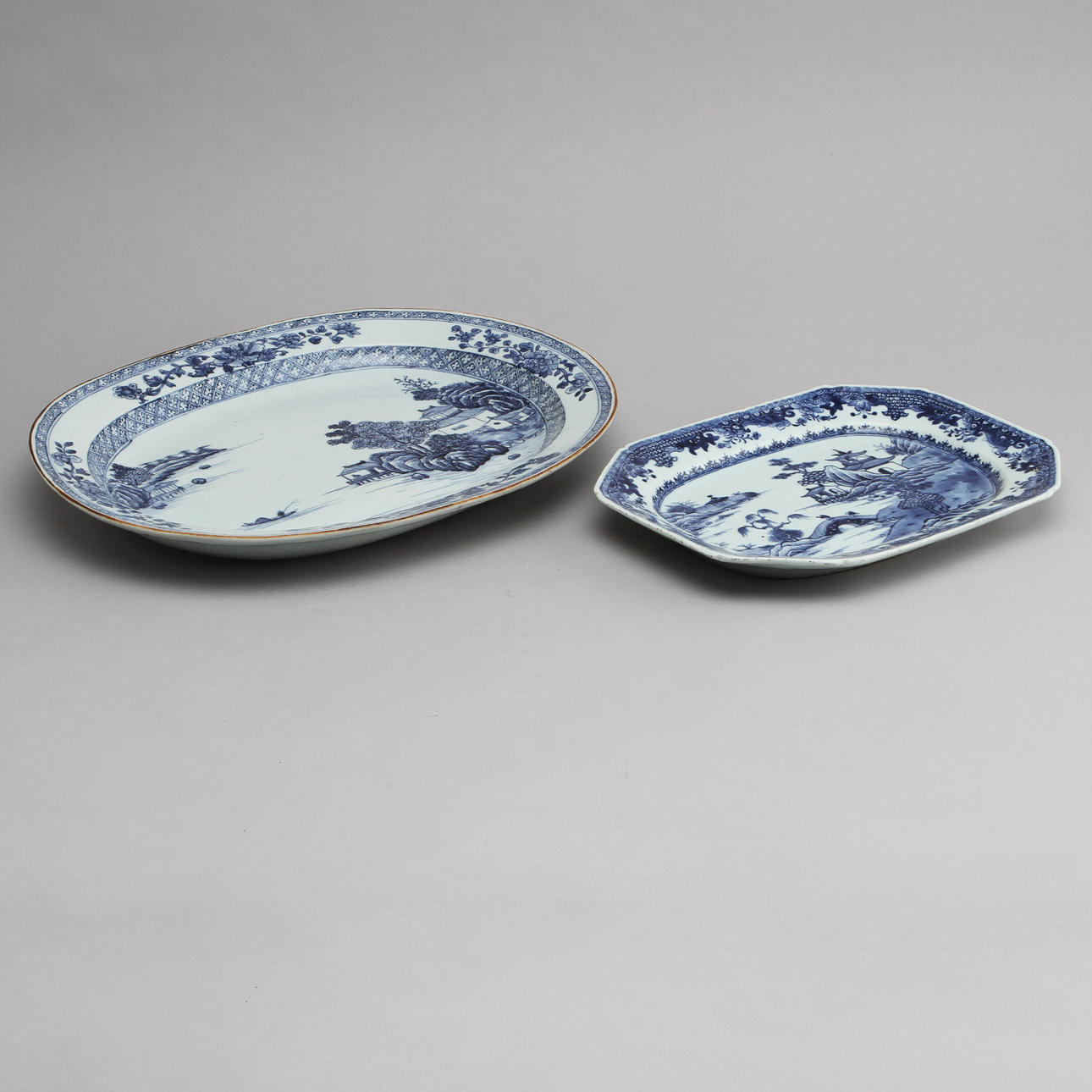 STEKFAT, 2 st, porslin, Kina, 1700-tal.