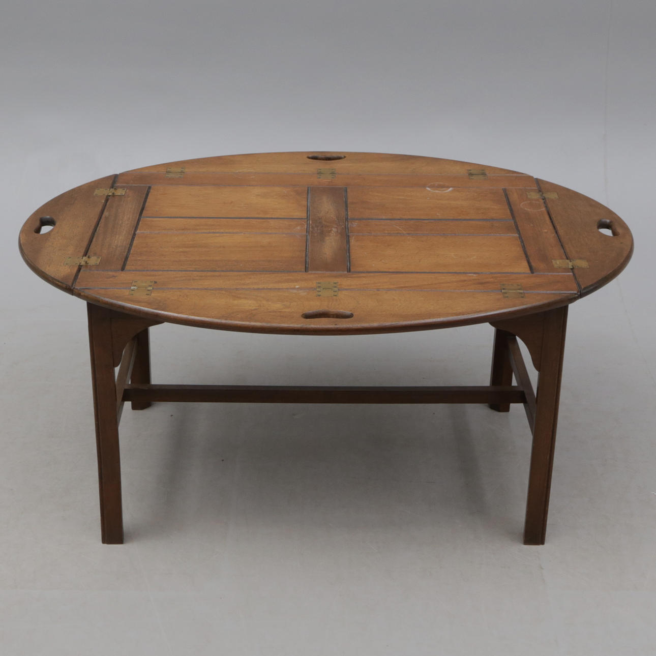 A 20th century Butler's tray coffee table.