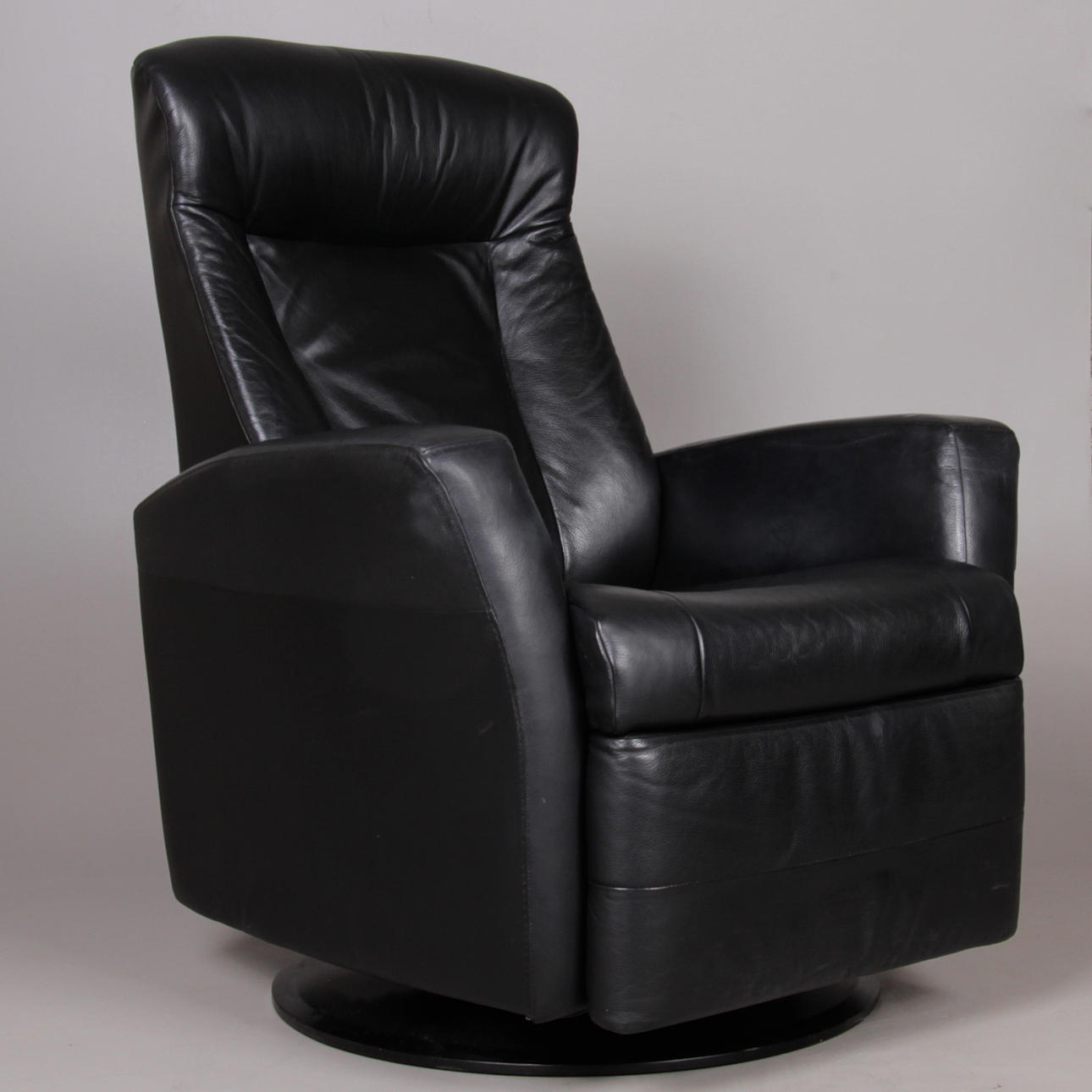 FÅTÖLJ, skinn, recliner samt gungfunktion, samtida.