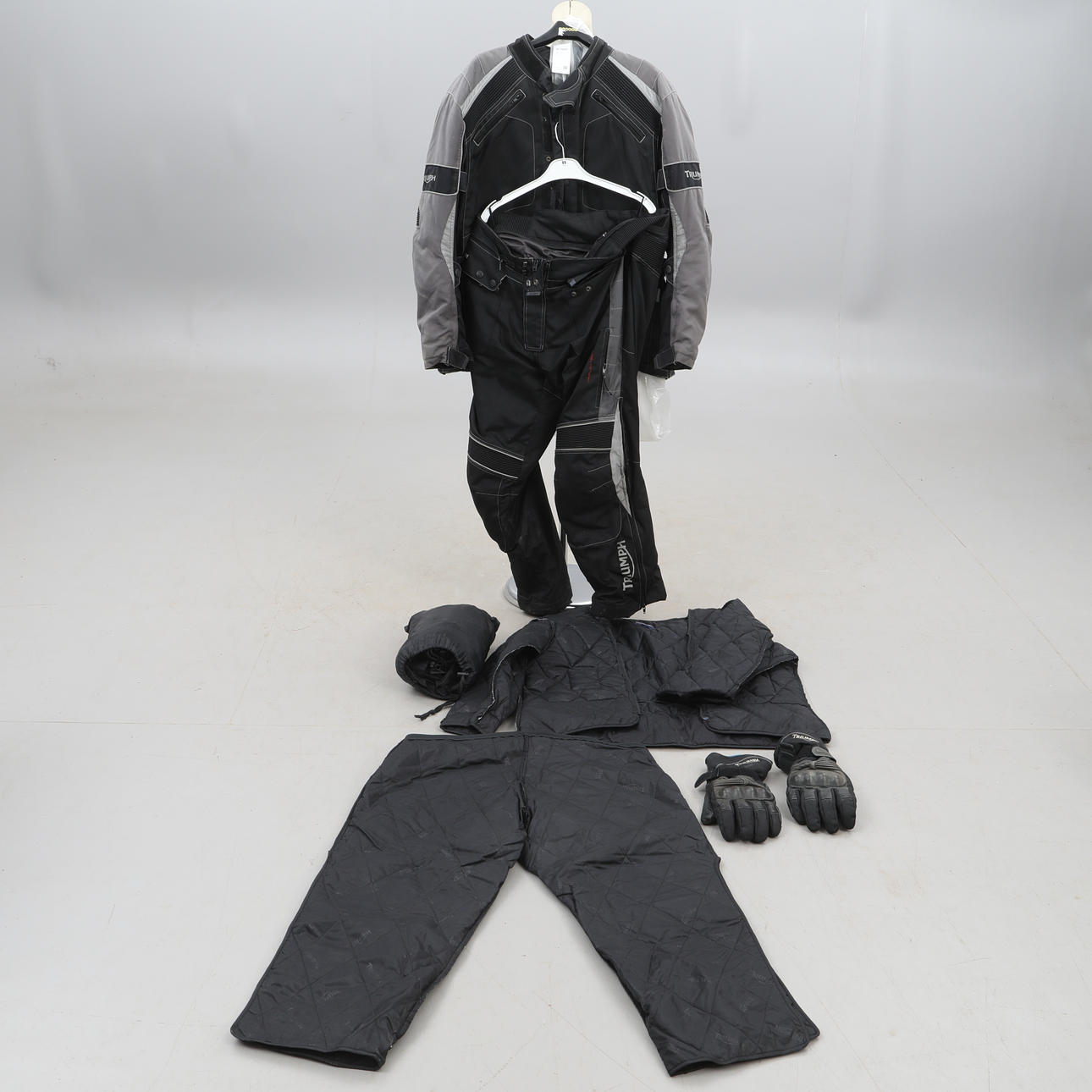 MC-VAATTEET, Triumph.