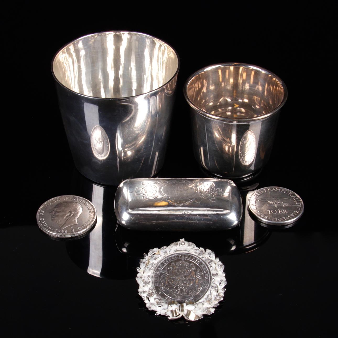 BÄGARE, dosa samt mynt. Silver, delvis Dock och GAB, 1900-tal.