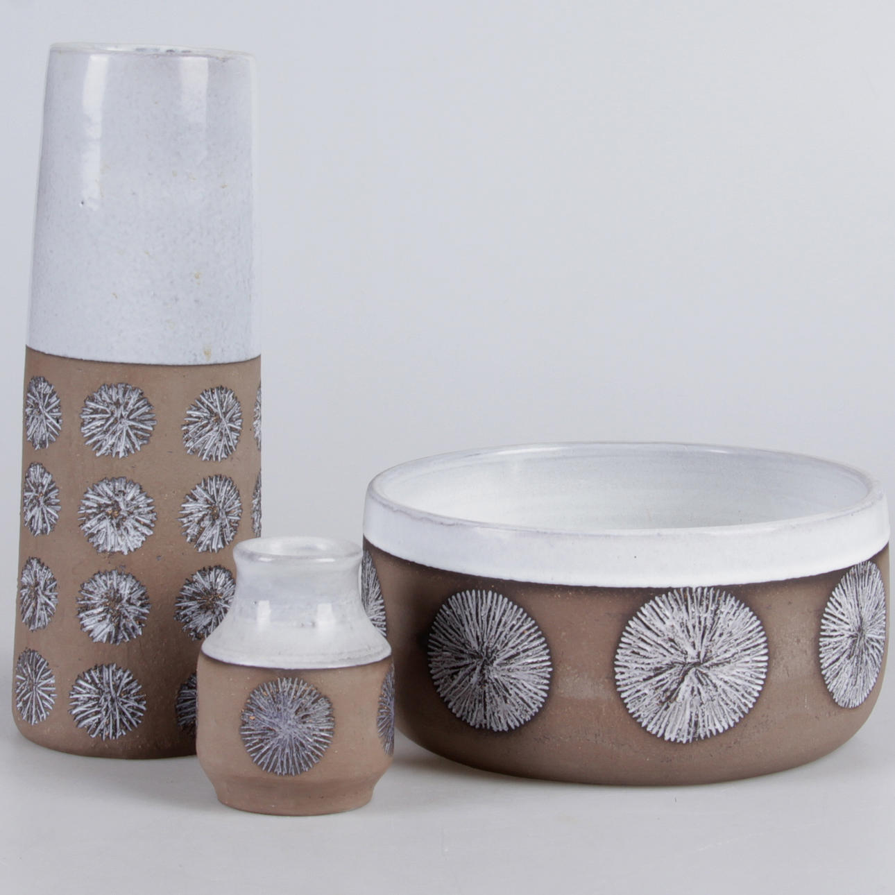 VASER, samt skål, 3 delar, keramik, "Star", Göran Andersson, Uppsala Ekeby, 1963-1965.