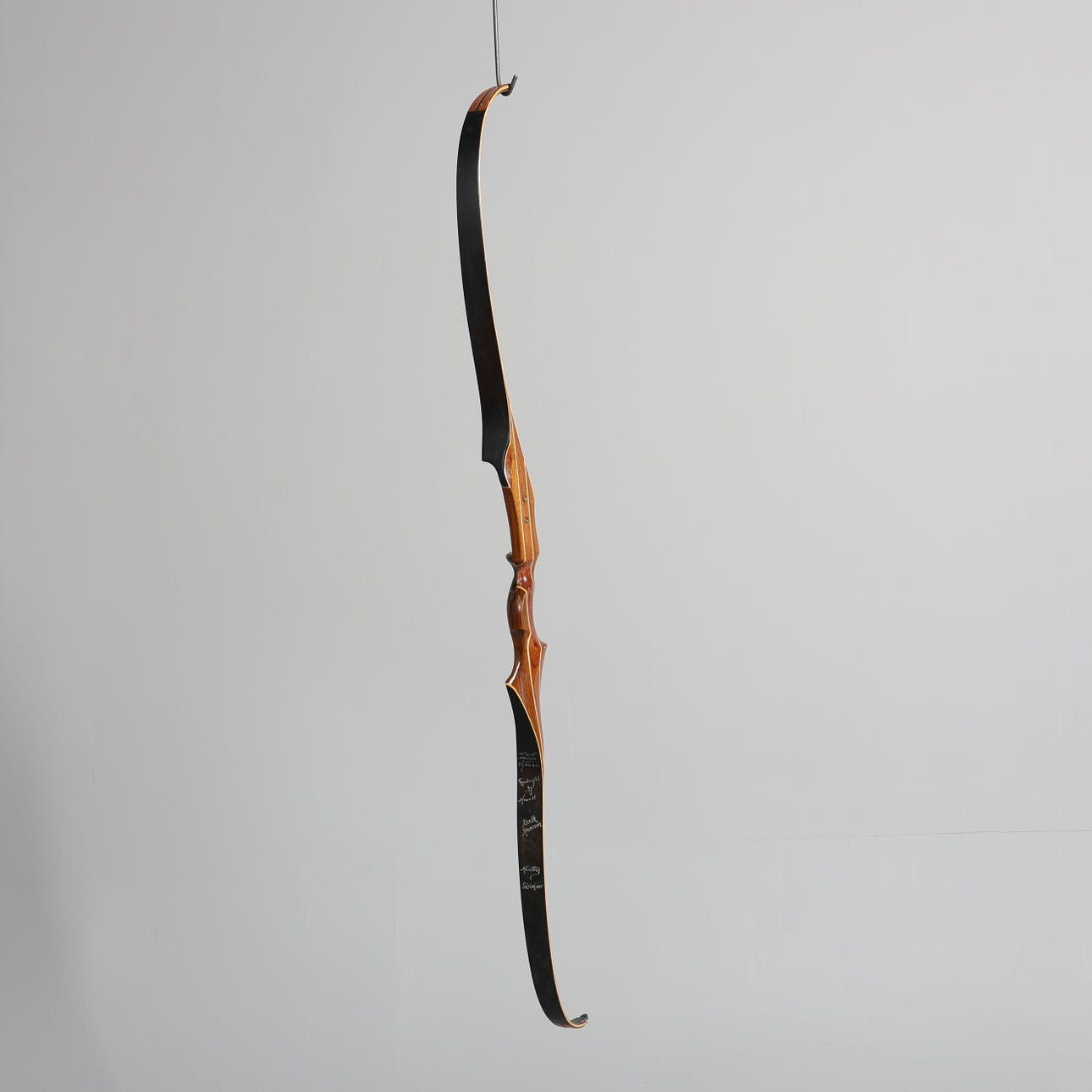 PILBÅGE, trä, Kenth Hansson.