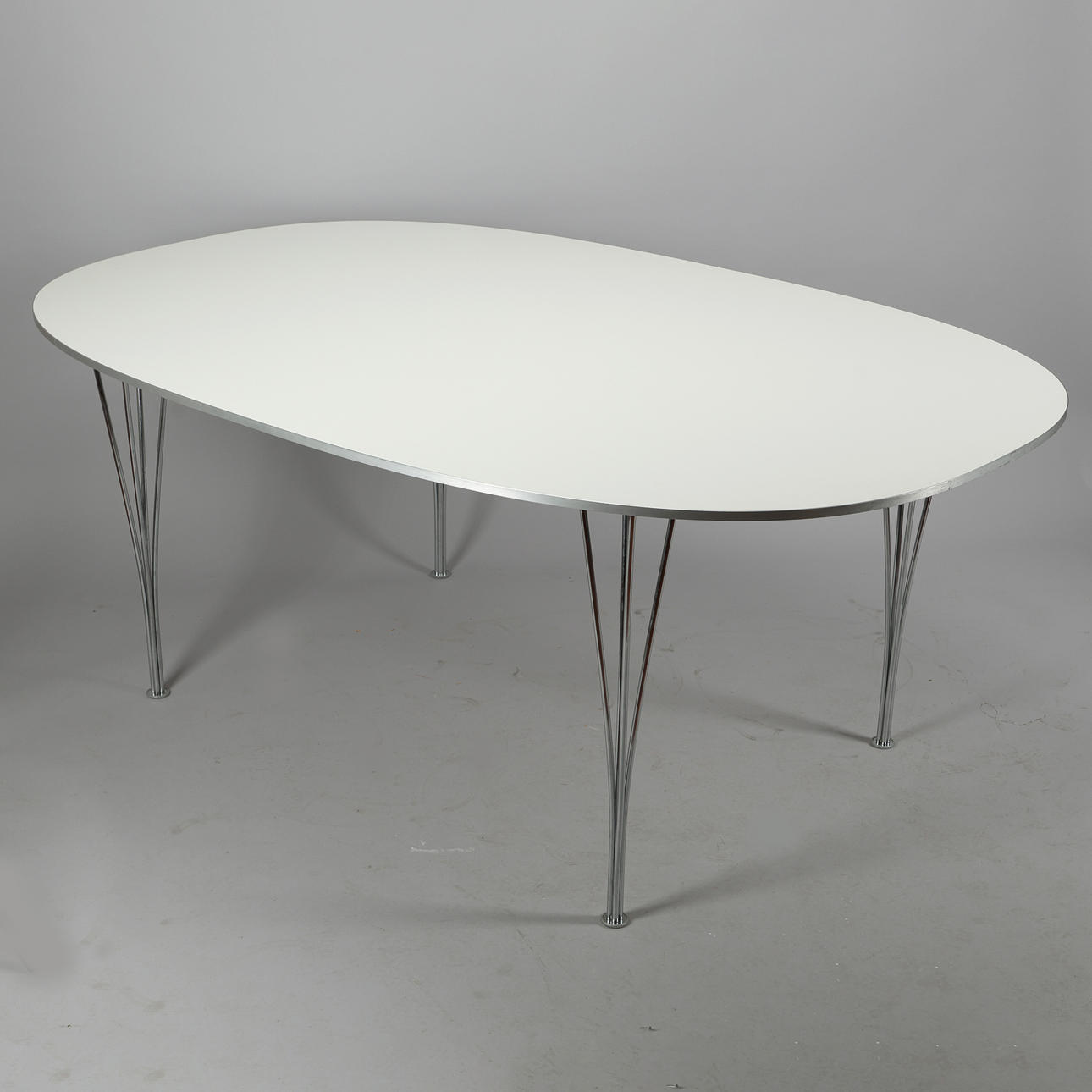 BRUNO MATHSSON & PIET HEIN. “Superellipse”, dining table, Fritz Hansen, MIAB Sweden, 2006.