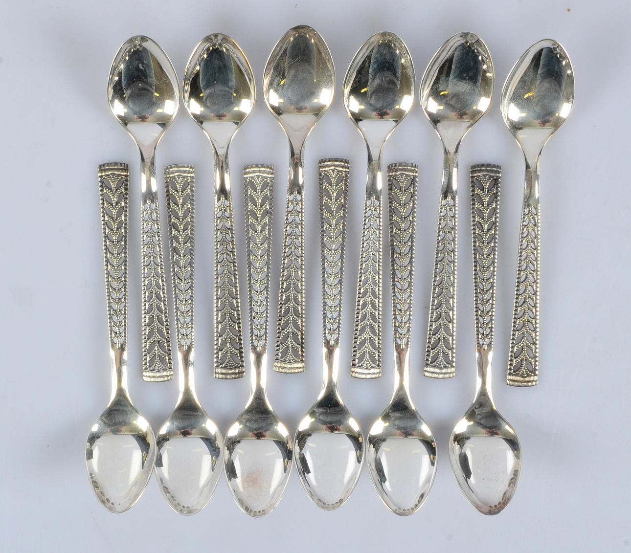 KAFFESKEDAR, 12-stycken. silver, Nils Hansen, Norge.