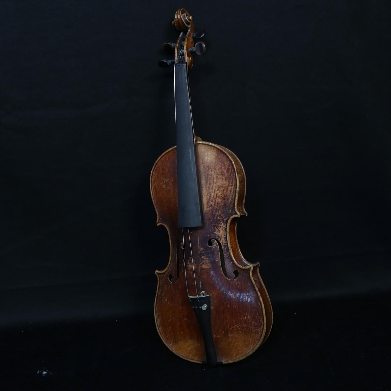 VIOLIN, SIGNED STRADUARI VIOLIN.