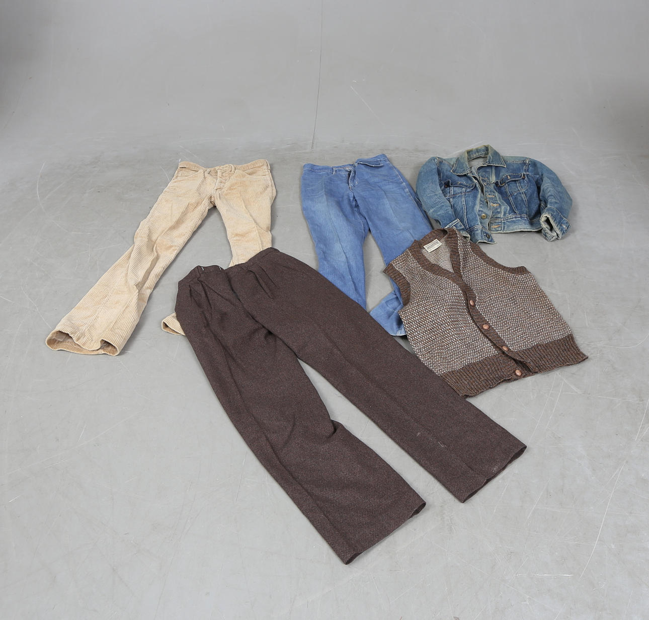 KLÄDER, 1970/80-tal, bl.a. Lee.