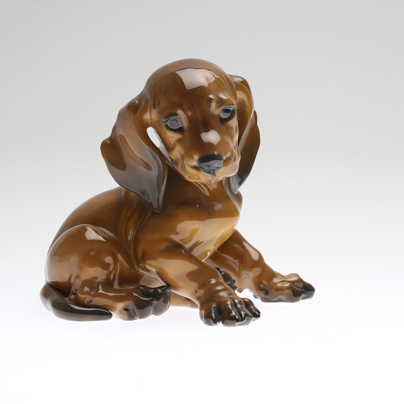 FIGURIN, porslin, Taxvalp, Rosenthal, Tyskland, 1900-talets andra del.