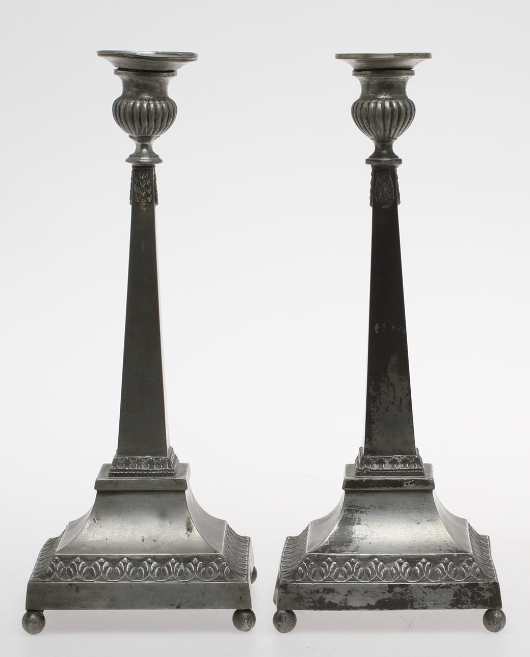 LJUSSTAKAR, 1 par, tenn, Martin Artedius, Norrköping 1800.