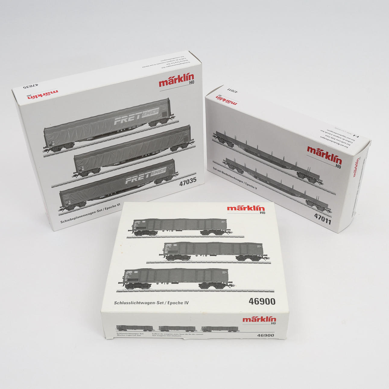 MÄRKLIN. 3-teilige Trolley-Sets.