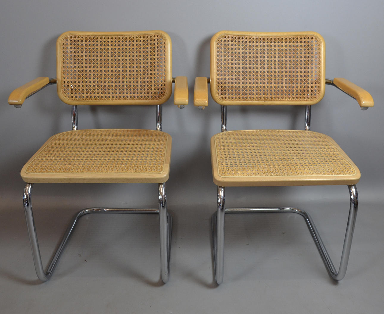 MARCEL BREUER. 2 CANTILEVER S64 STOLAR FÖR THONET.