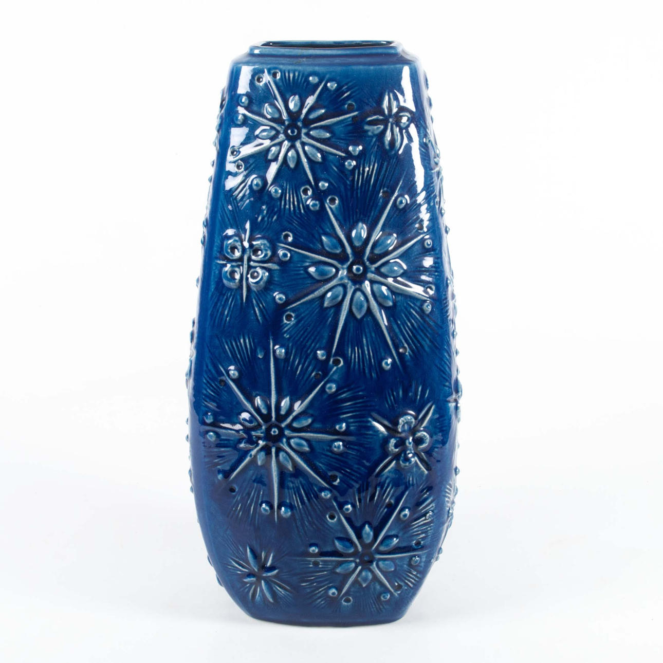 GOLVVAS, Western Germany, glaserad vitlera.