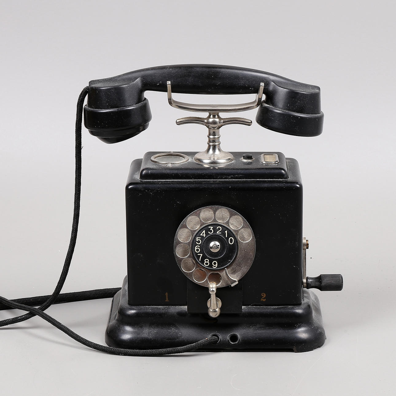 Ein Bakelit-LM Ericsson-Telefon aus den 1930er Jahren.