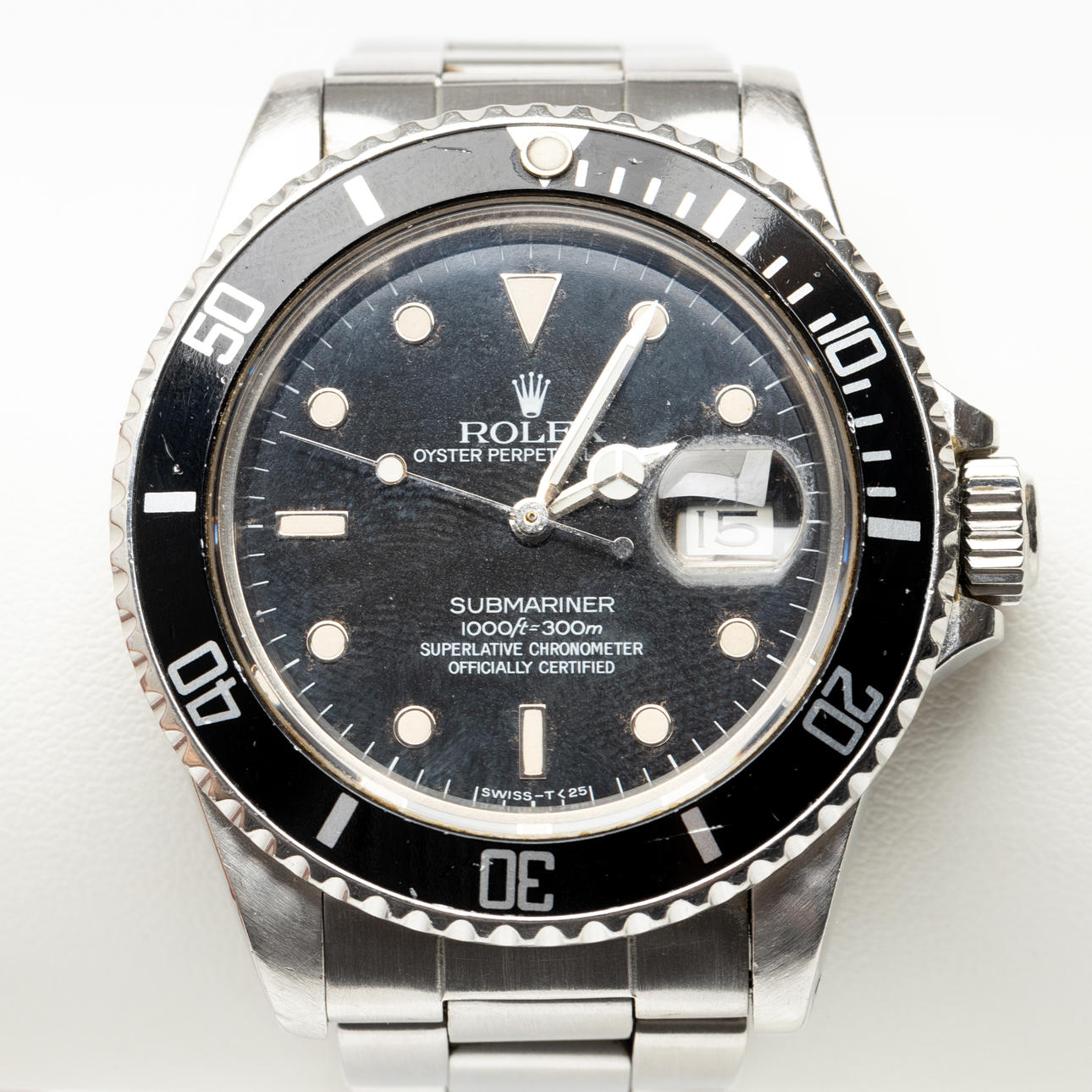 ROLEX Oyster Perpetual Date, Submariner (1000ft=300m — Swiss-T<25