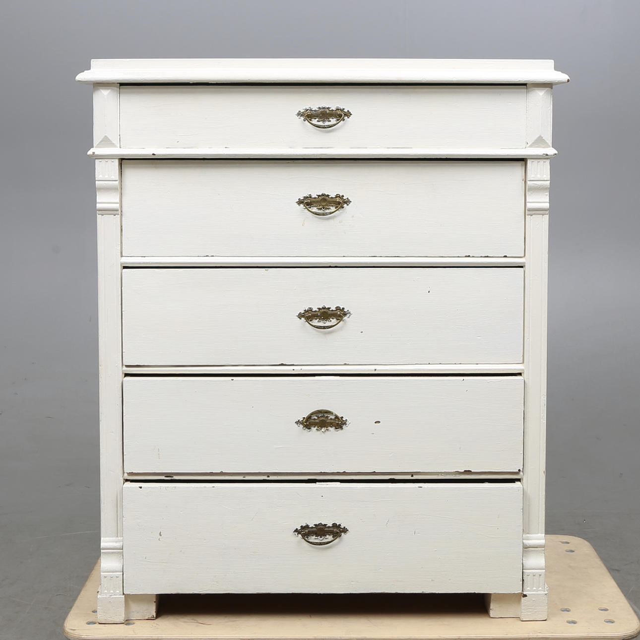 BYRÅ, nyrenässans, sent 1800-tal.