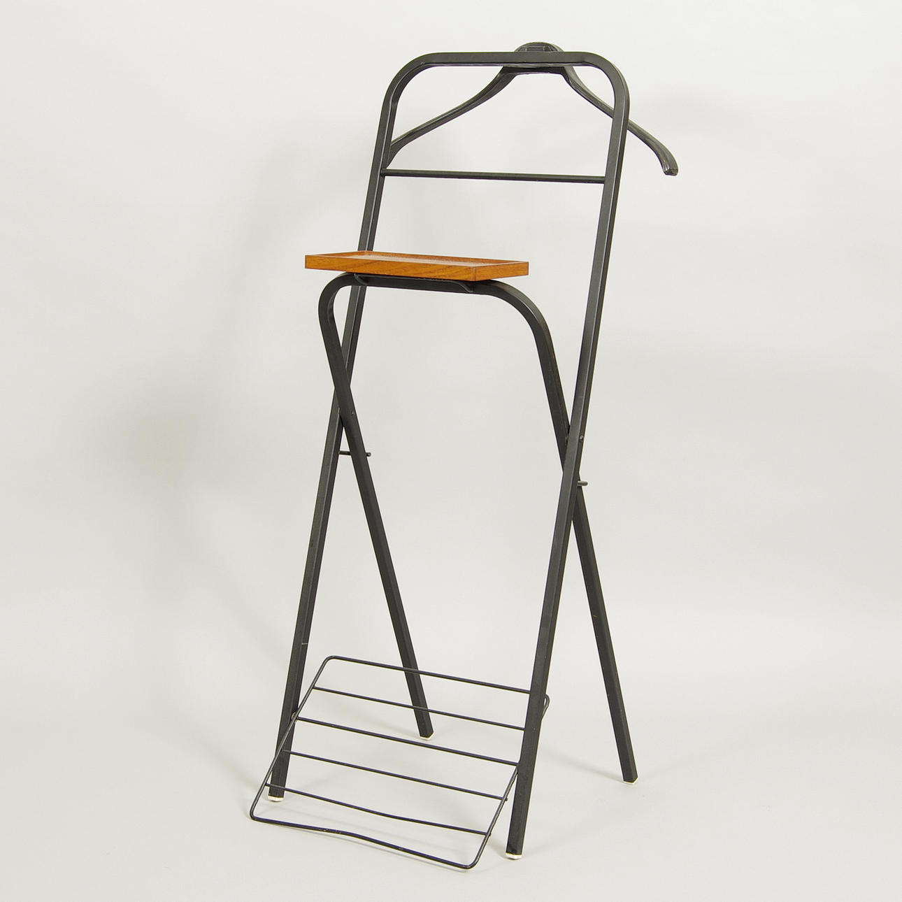 HERRBETJÄNT, teak/metall, 1900- talets andra hälft.