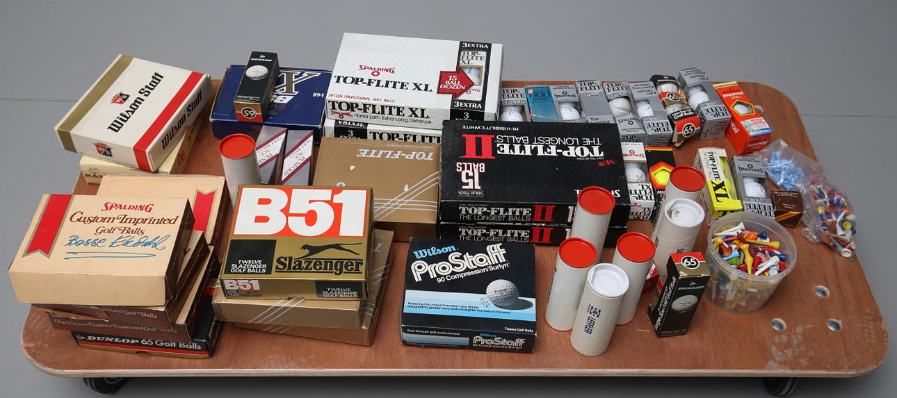 GOLFBOLLAR samt peggar.