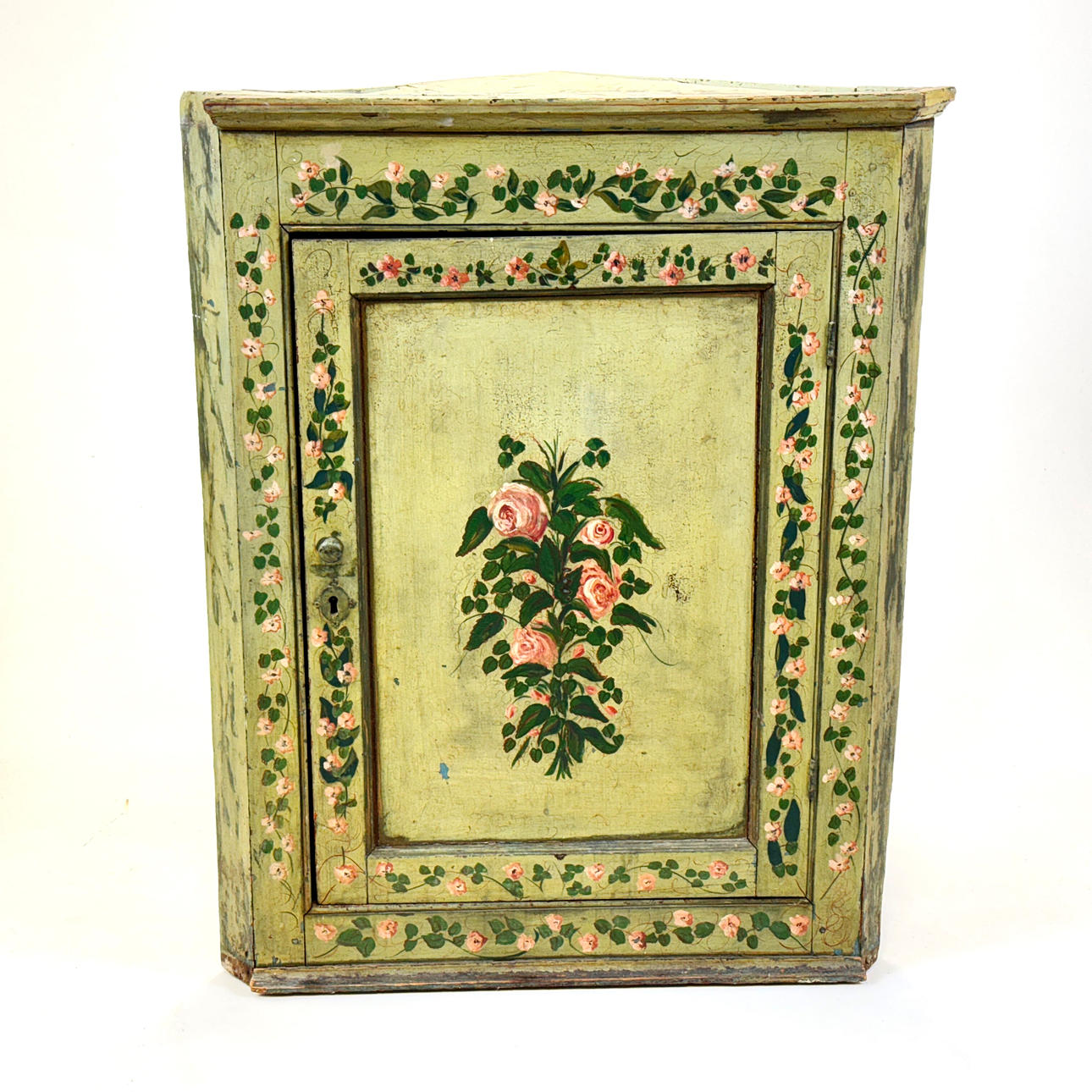 1700-TALETS ENGELSKA SKÅP.