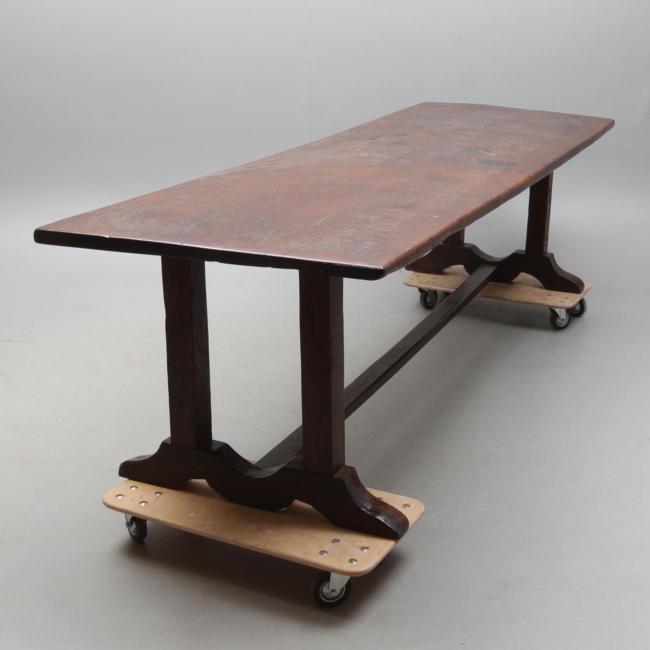 MATBORD / BIBLIOTEKSBORD, troligen komponerat av ädre delar.